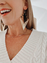 Load image into Gallery viewer, The Rosary Chain &amp; Arrow Earrings
