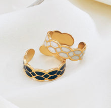 Load image into Gallery viewer, The Ebony or Ivory &amp; Gold Ring
