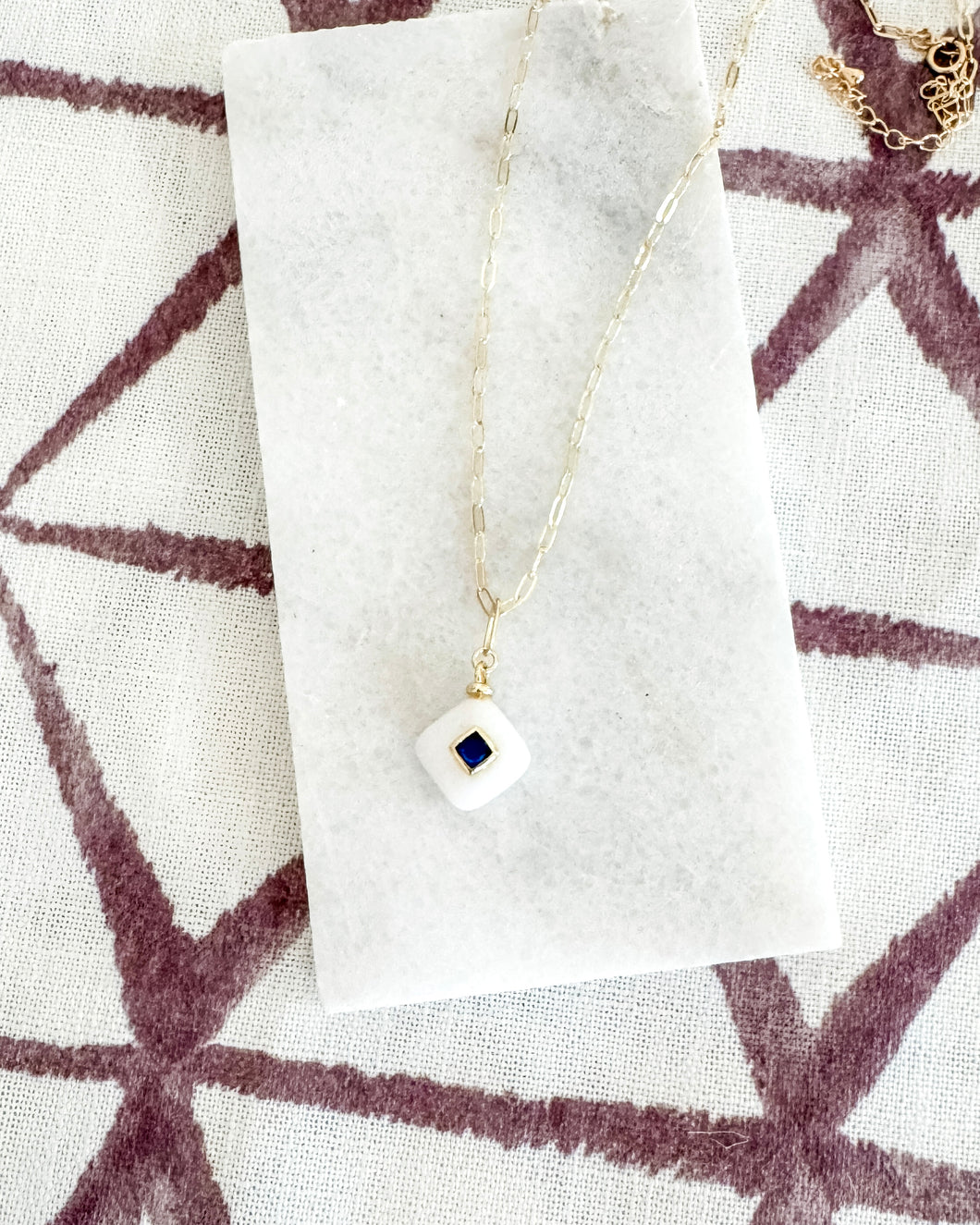 The Iris Necklace