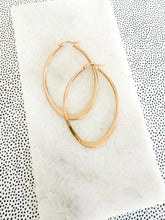 Load image into Gallery viewer, The Oval Hoop Earrings
